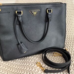 Prada Black Galleria Large Saffiano Bag